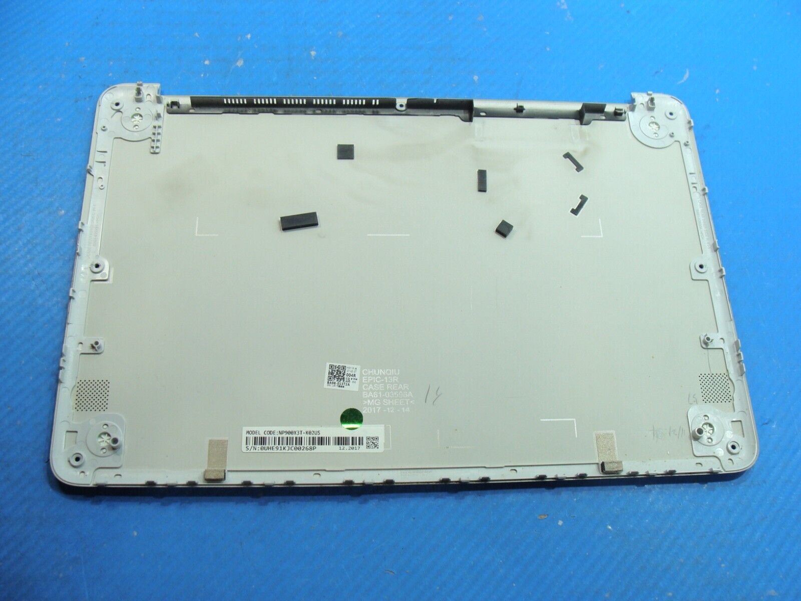 Samsung Notebook 9 13.3” NP900X3T-K02US Genuine Bottom Case Silver BA98-01372A