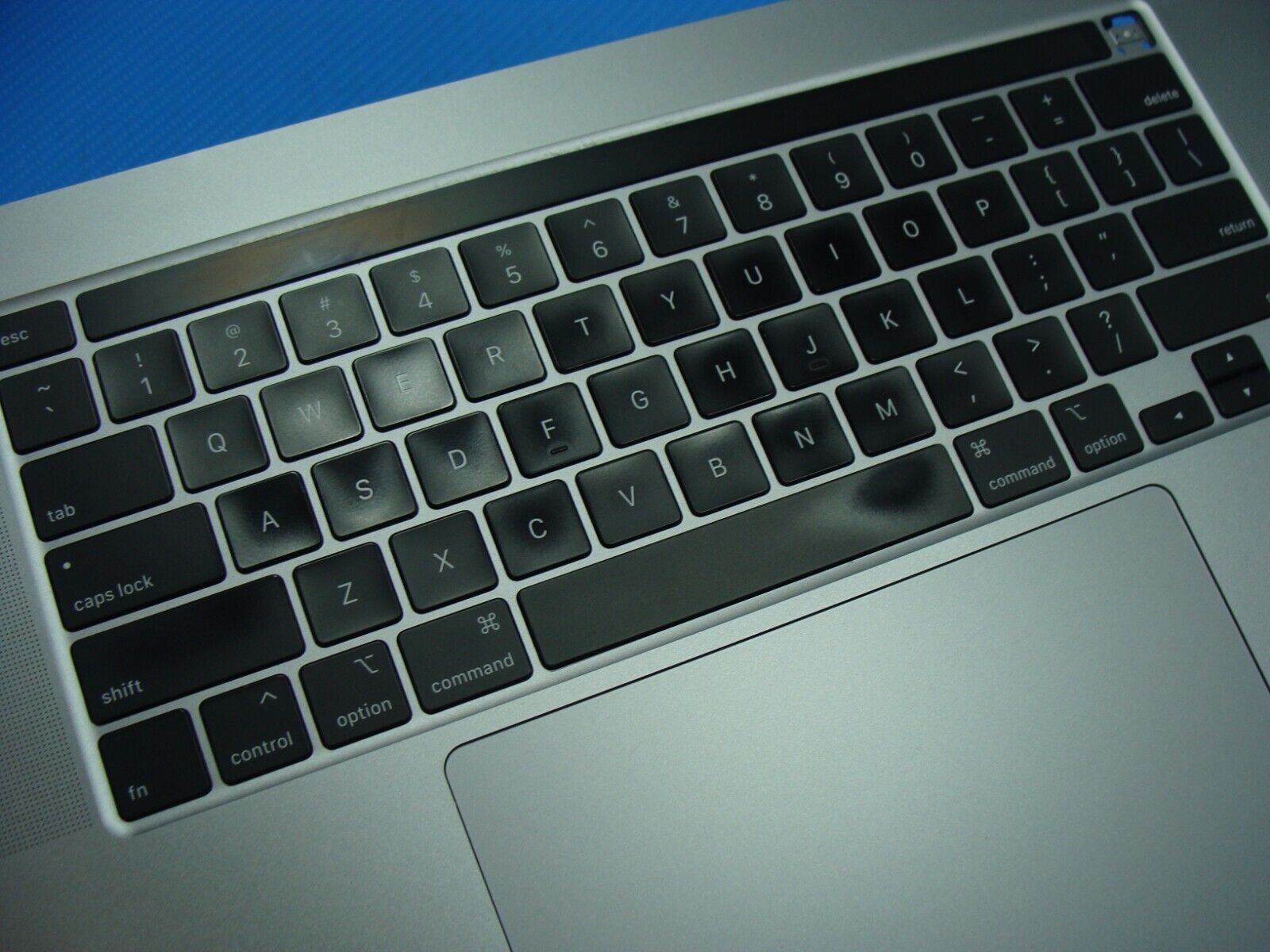 MacBook Pro 16