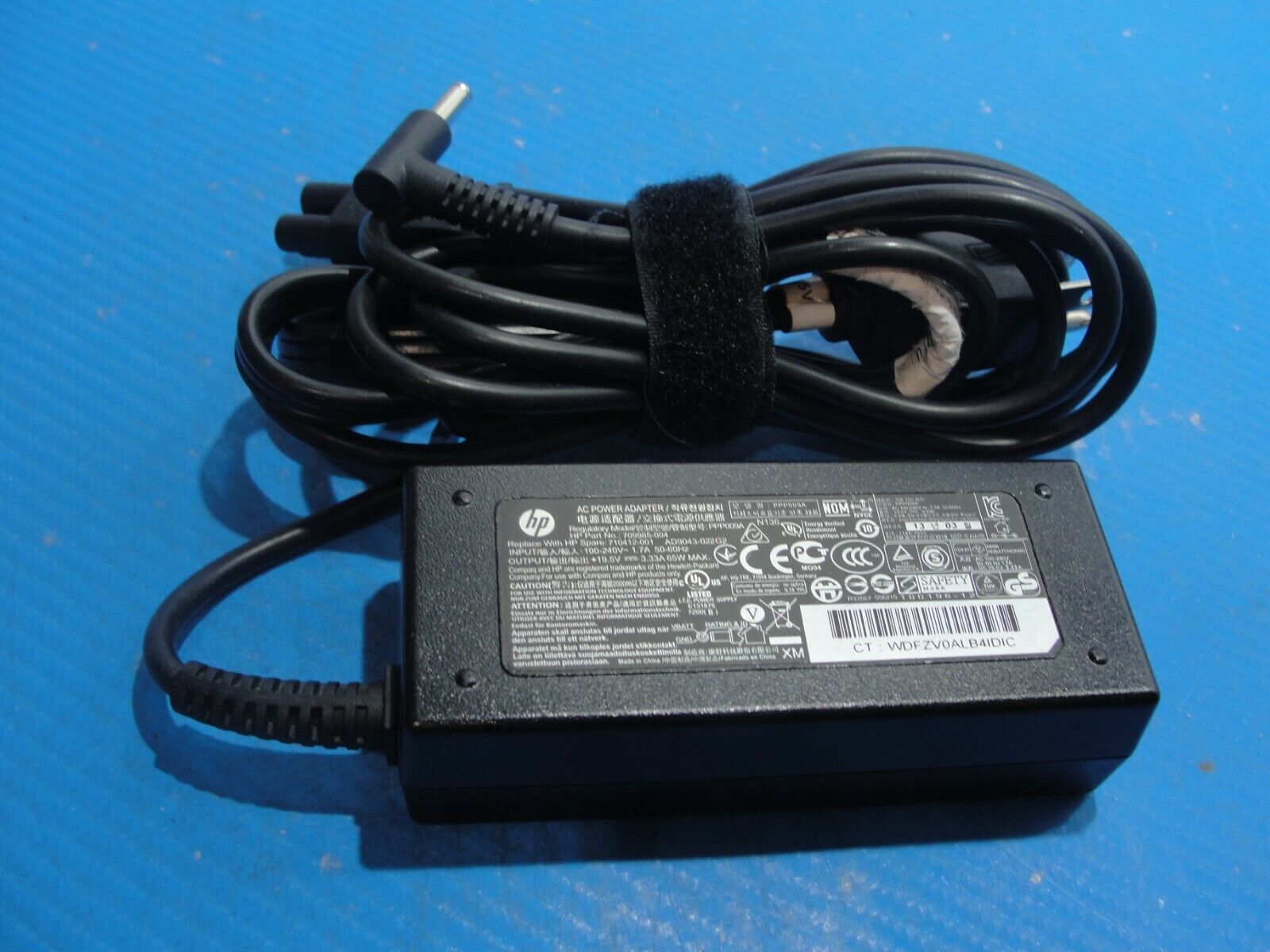 Genuine HP AC Adapter Power Charger 19.5V 3.33A 65W 710412-001 Blue Tip