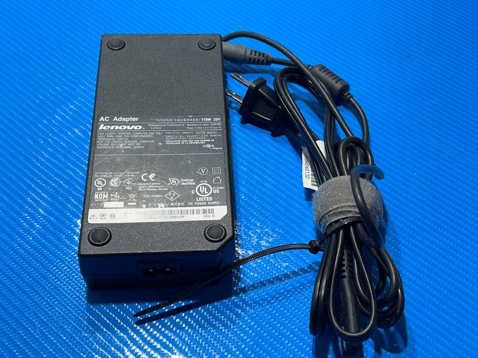 Genuine Lenovo 170W 20V 8.5A 45N0113 45N0114 AC Adapter round tip