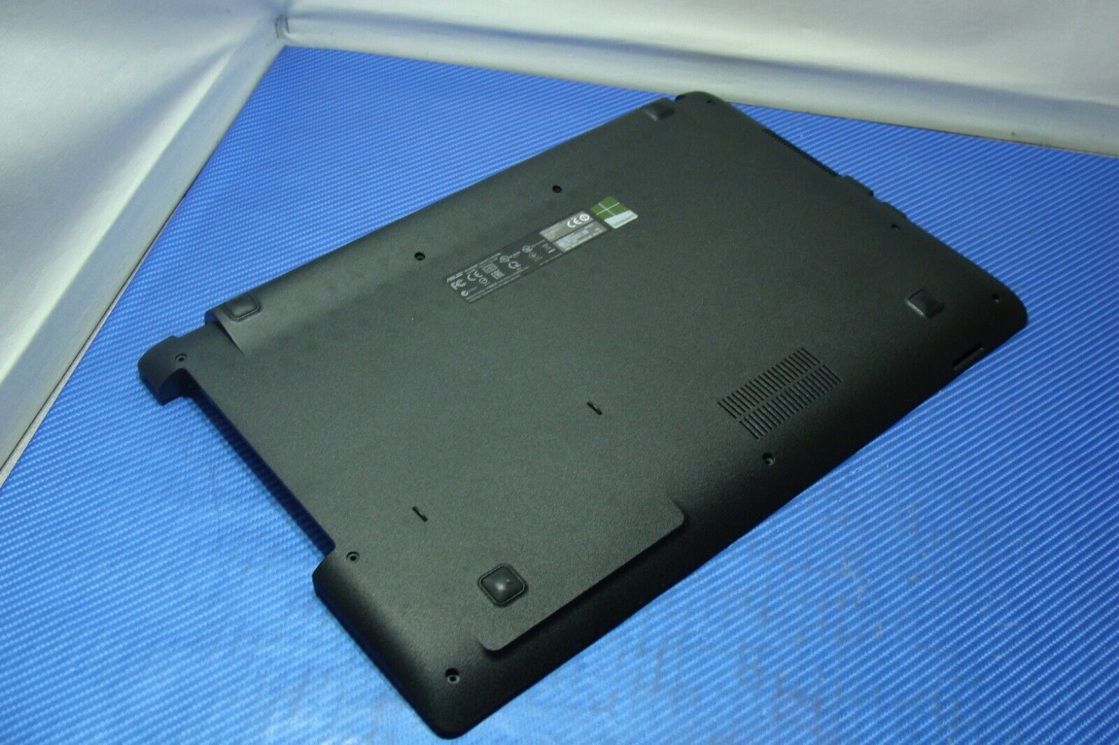 Asus D550MA-DS01 15.6