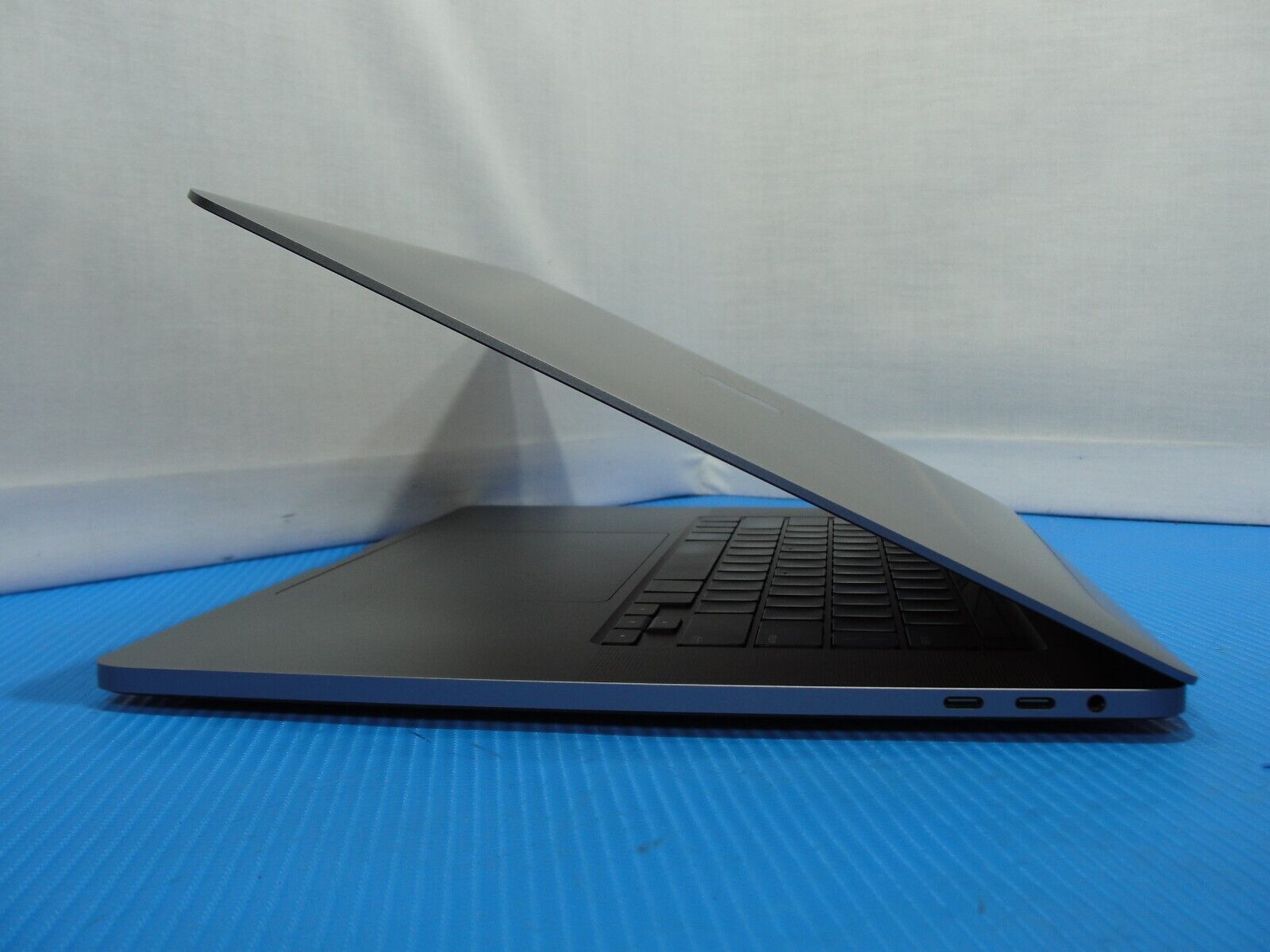 Apple MacBook Pro 16