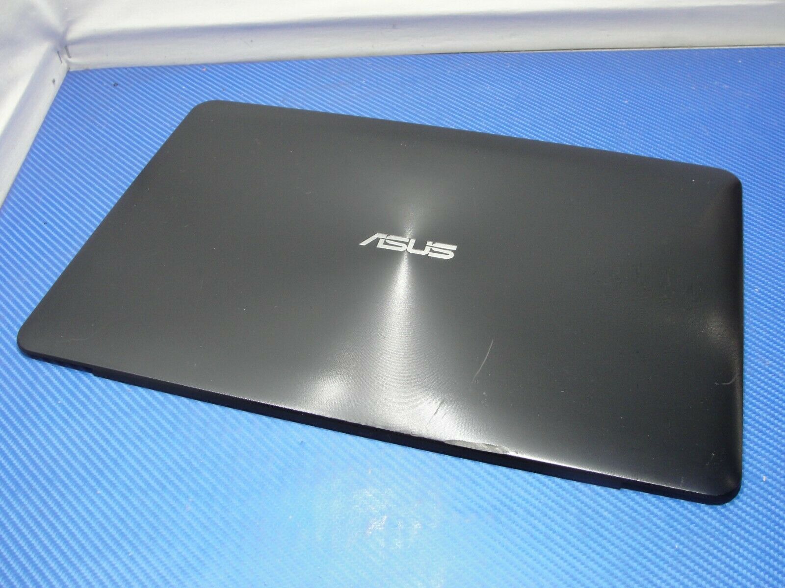 Asus X555LA-HI31103J 15.6