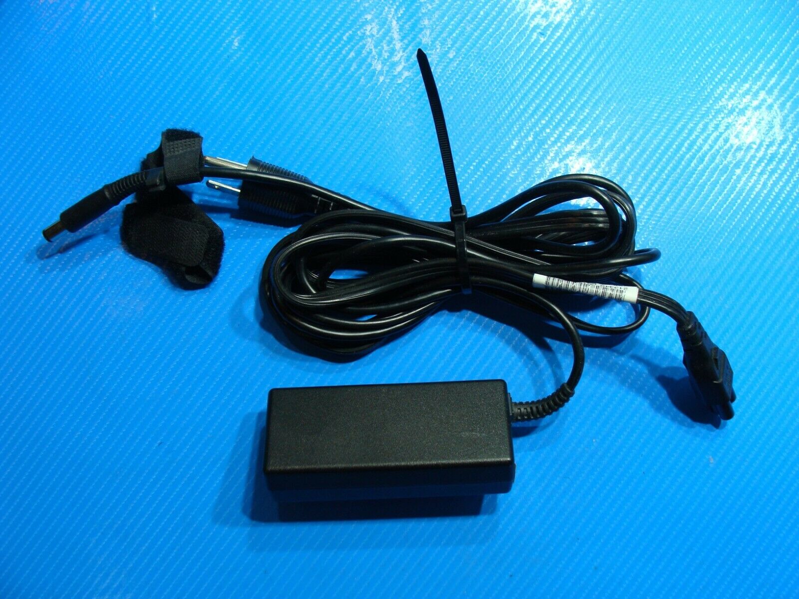 HP Ac Adapter Power Charger 65W P/N 608425-001 18.5v 3.5a 