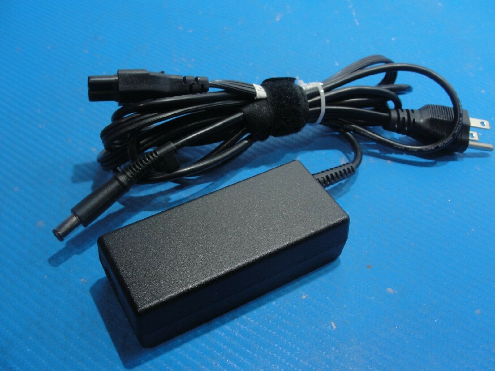 Genuine HP AC Adapter Power Charger 18.5V 3.5A 65W 609939-001 