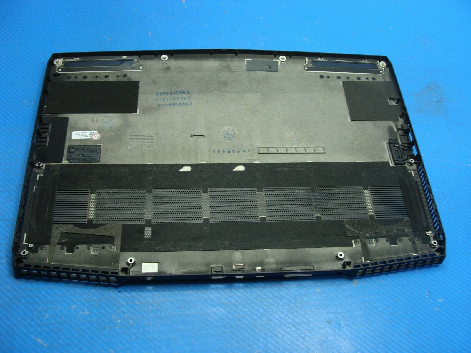 Dell Alienware m17 Genuine Bottom Case Base Cover X9KD1 - Laptop Parts - Buy Authentic Computer Parts - Top Seller Ebay