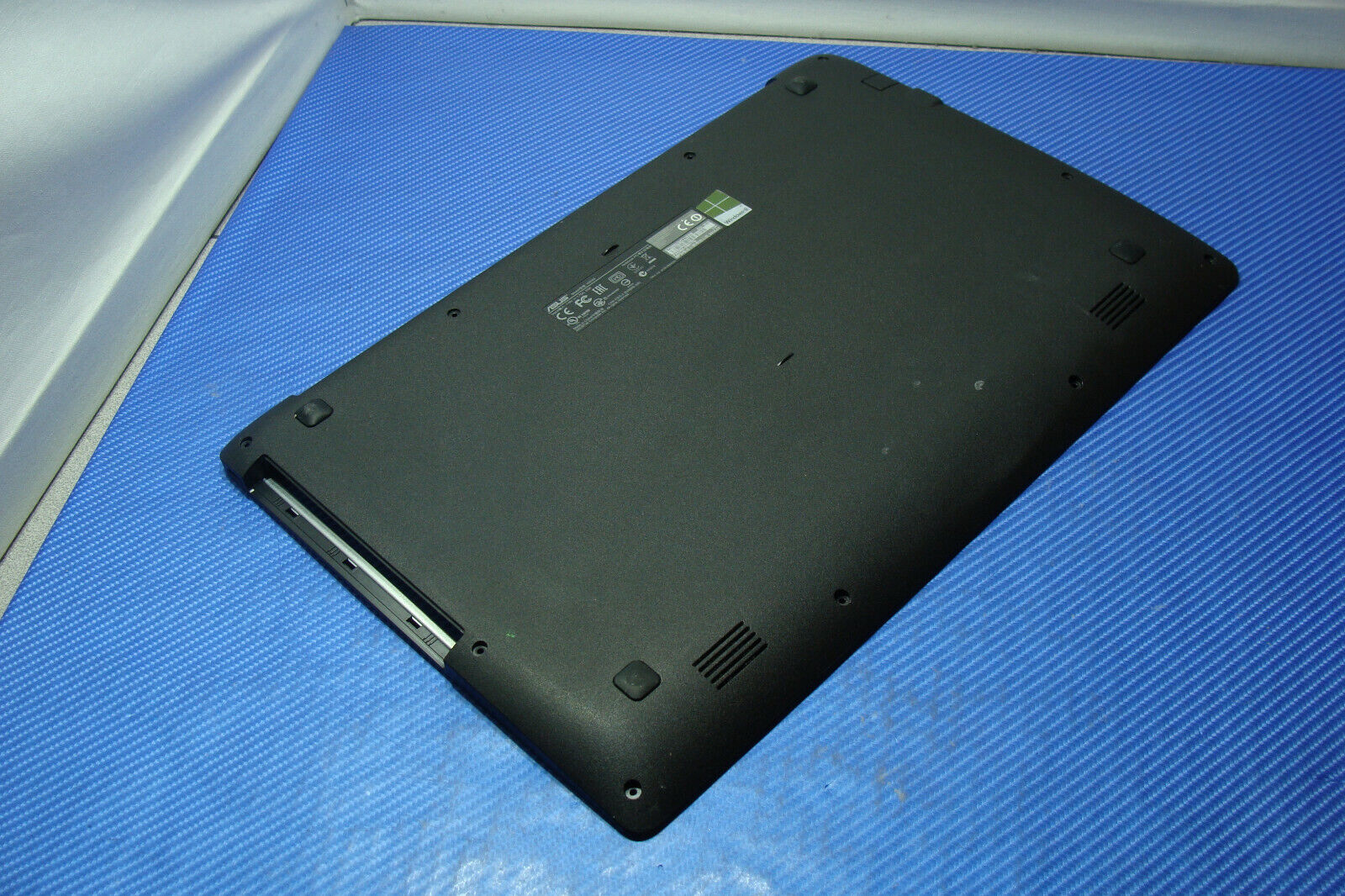 Asus K553MA-DB01TQ 15.6