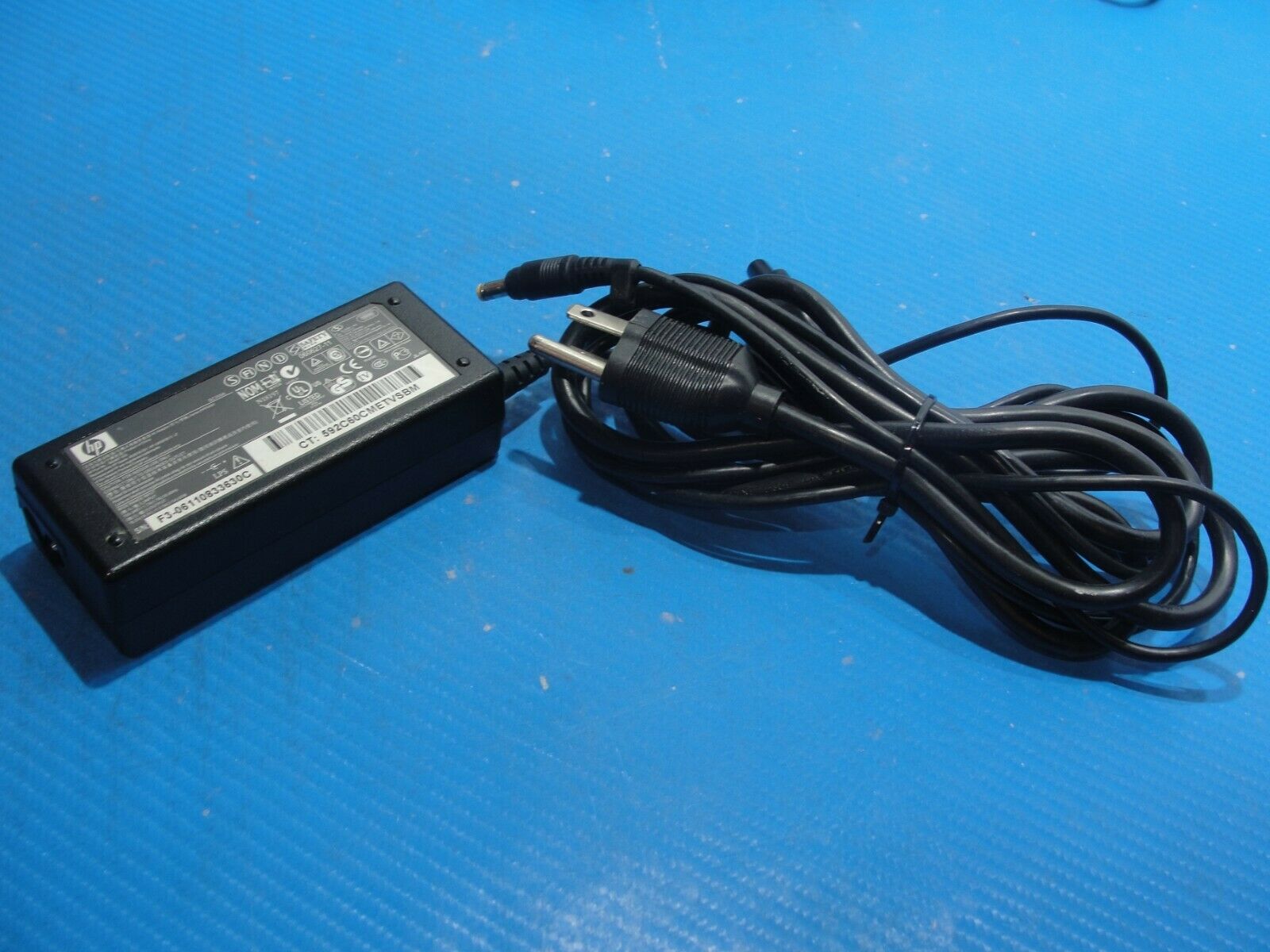 Genuine HP AC Adapter Power Charger 18.5V 3.5A 65W 402018-001 
