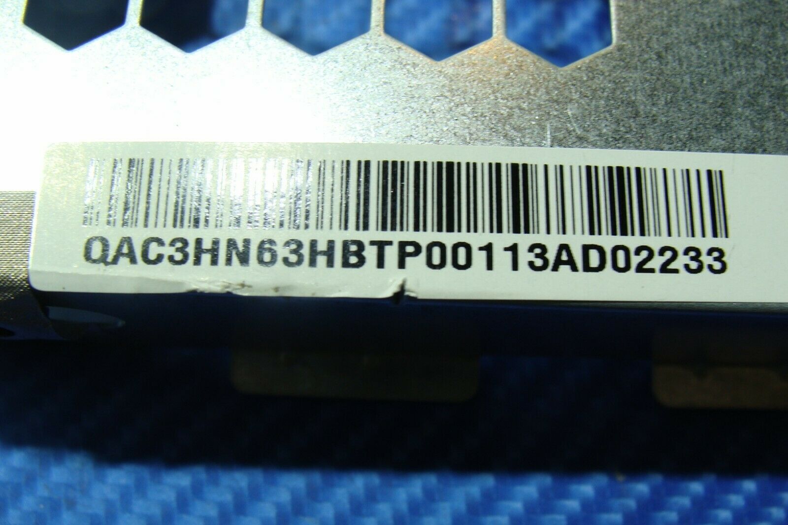 HP Pavilion 23-q127c 23