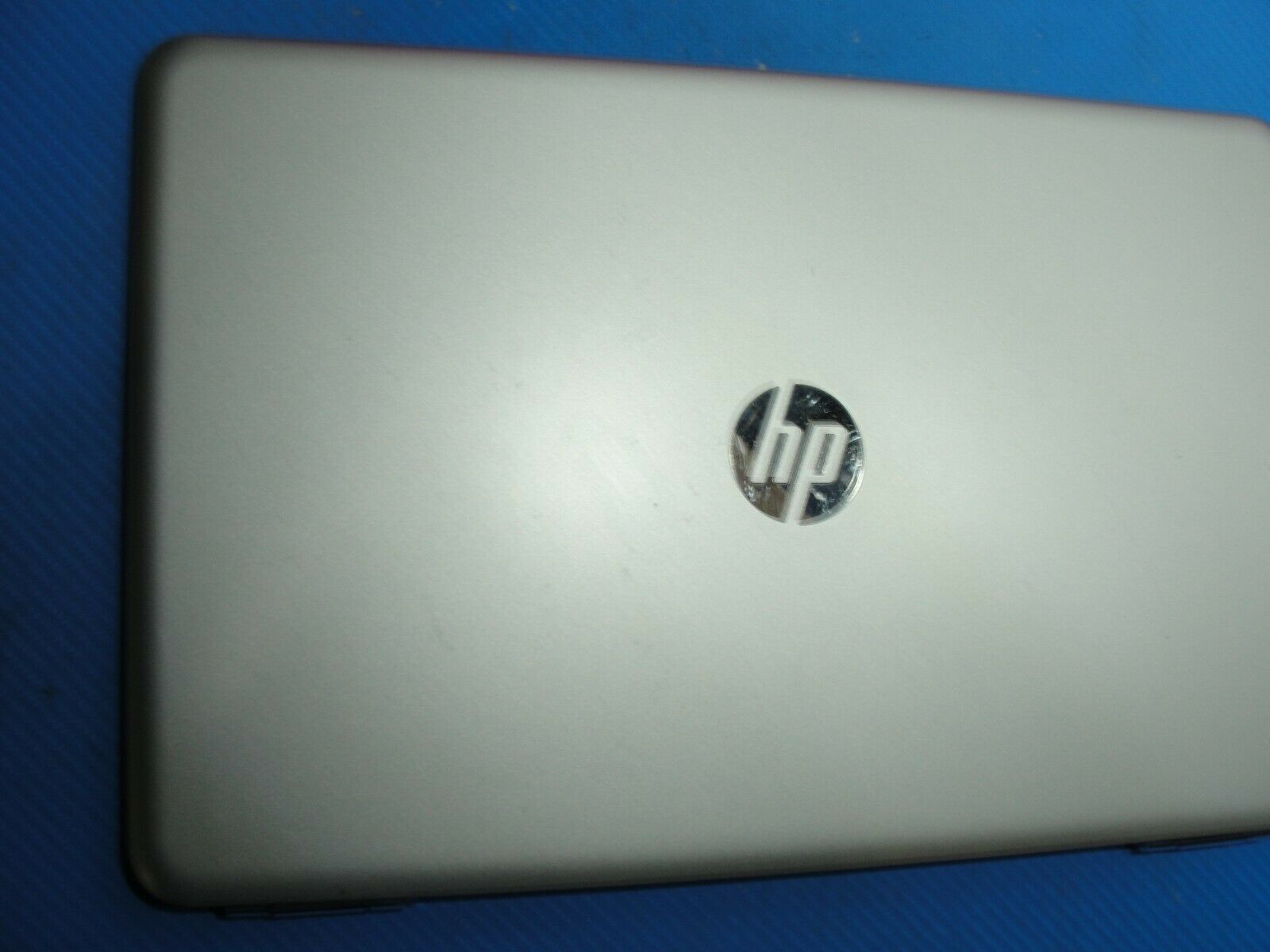 HP Pavilion 15-au062nr 15.6