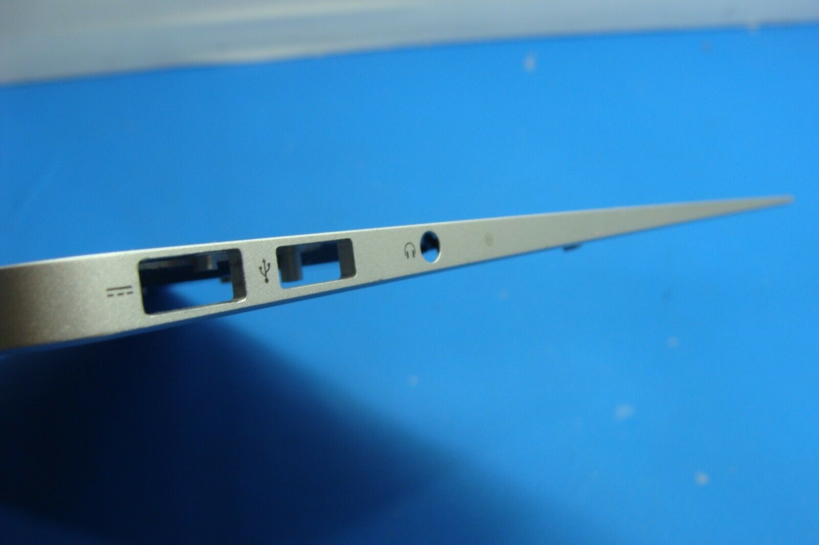 MacBook Air A1369 MC965LL/A Mid 2011 13