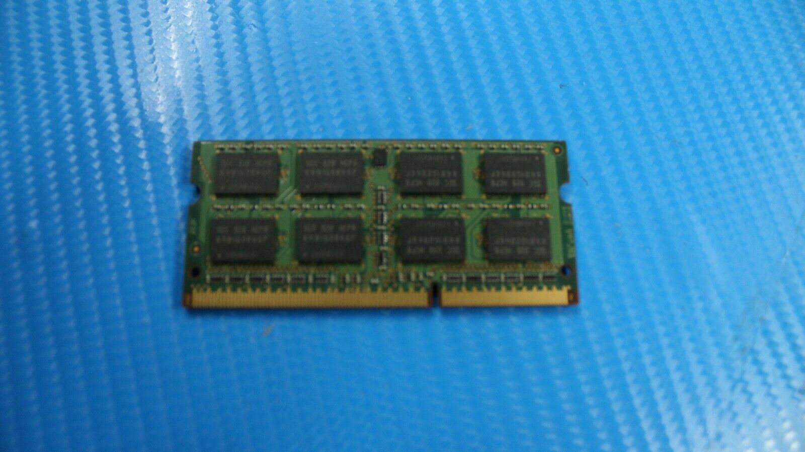 MacBook Pro A1286 Samsung 2GB 2Rx8 PC3-8500S SO-DIMM RAM Memory M471B5673FH0-CF8 Samsung