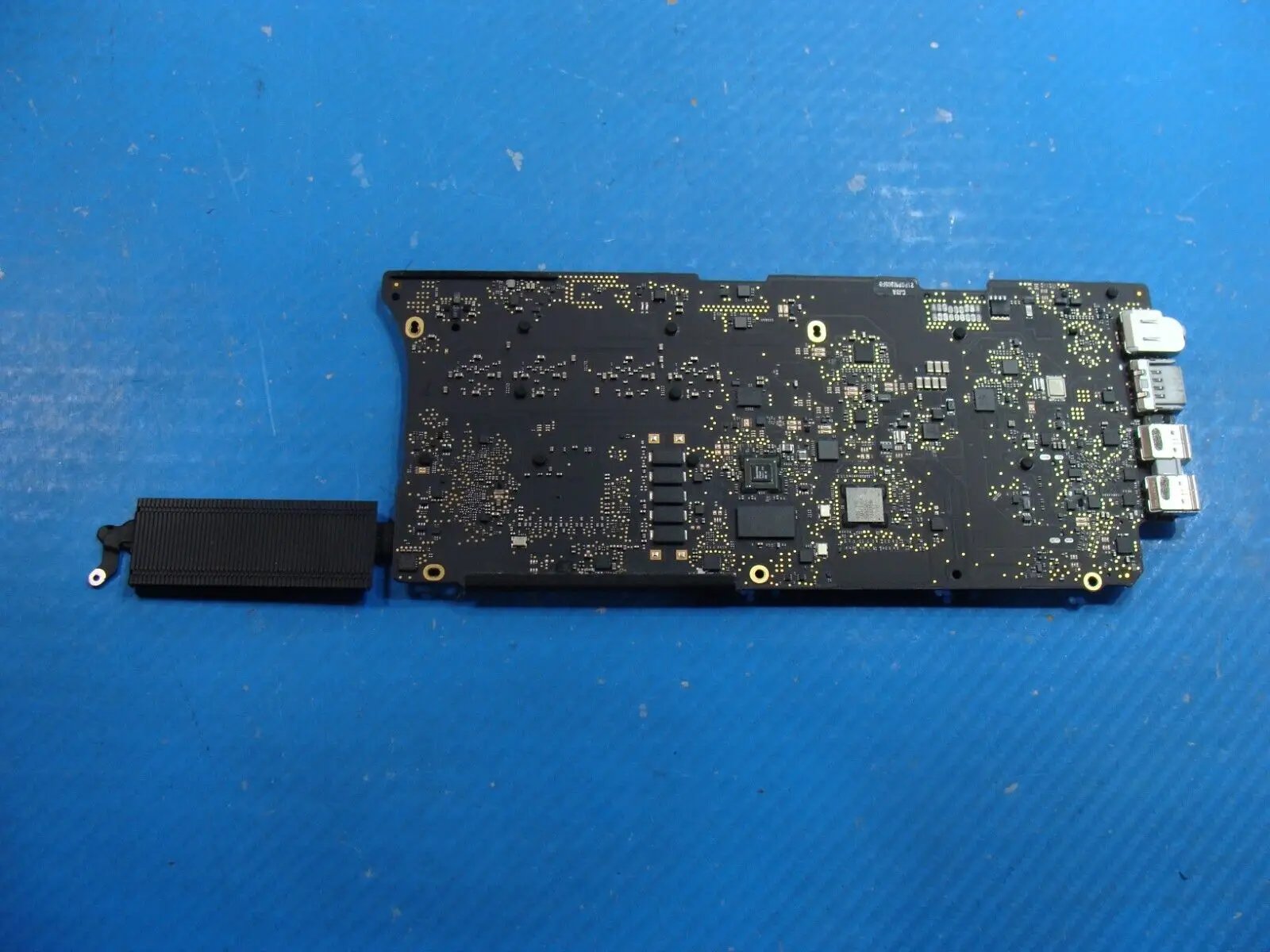 MacBook Pro 13 A1502 2015 MF839LL/A i5-5257U 2.7GHz 8GB Logic Board 661-02354