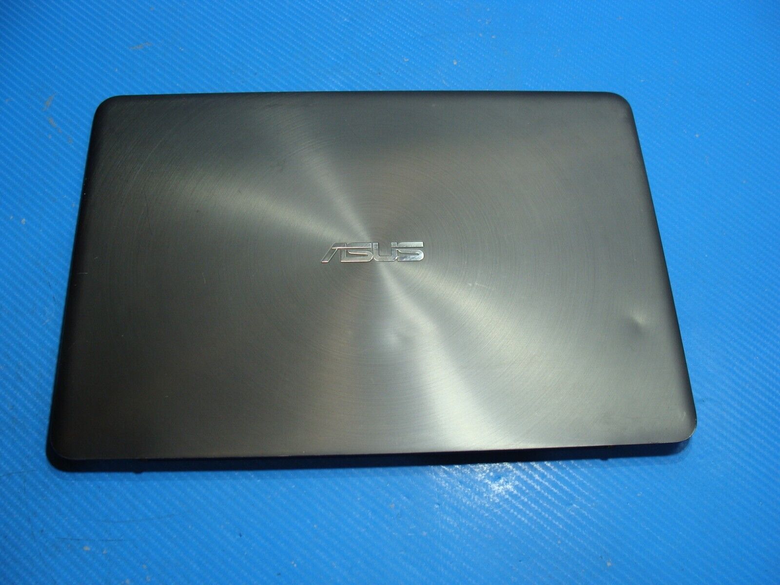 Asus ZenBook UX305FA 13.3