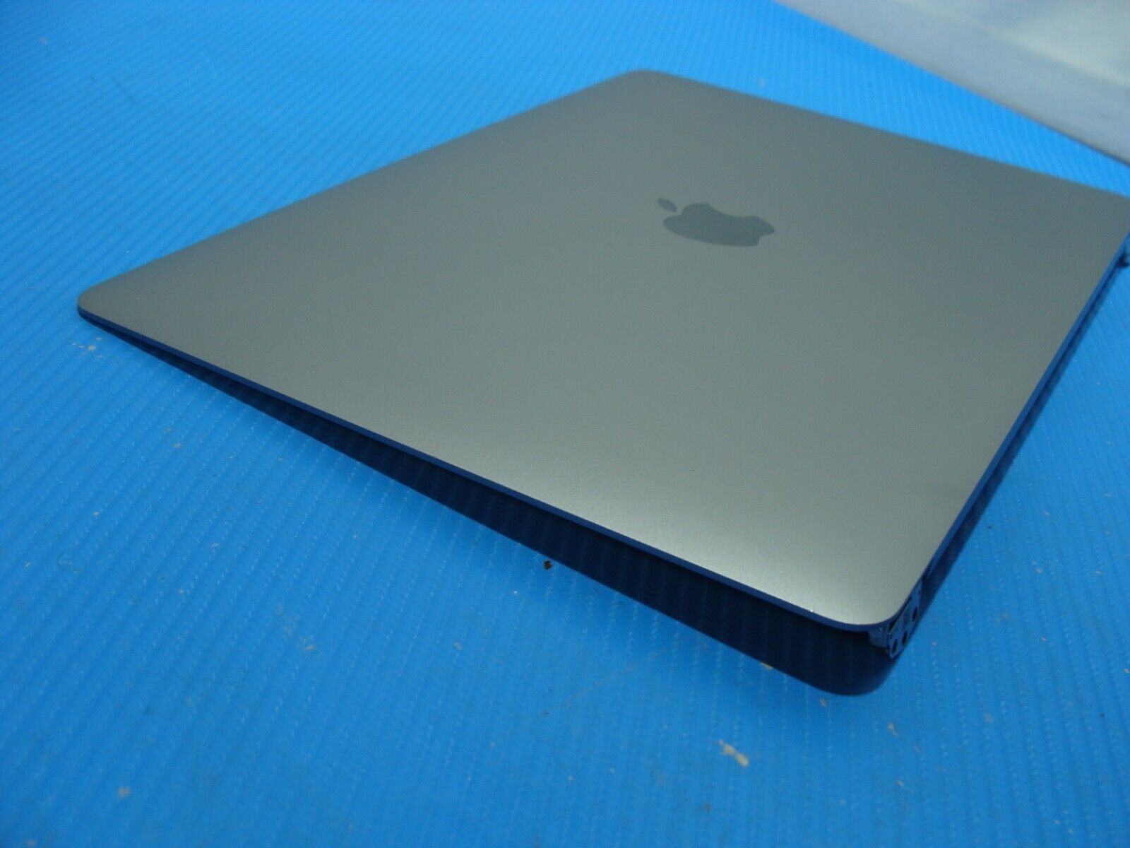 MacBook Pro A2338 13