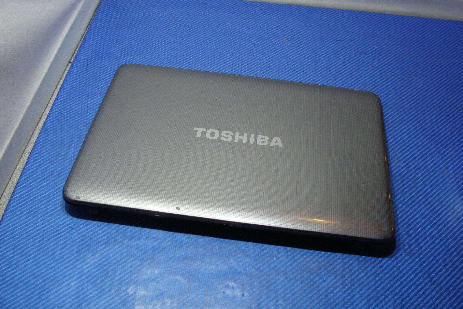 Toshiba Satellite 14 L840 Genuine Laptop Back Cover w/Front Bezel A000173970