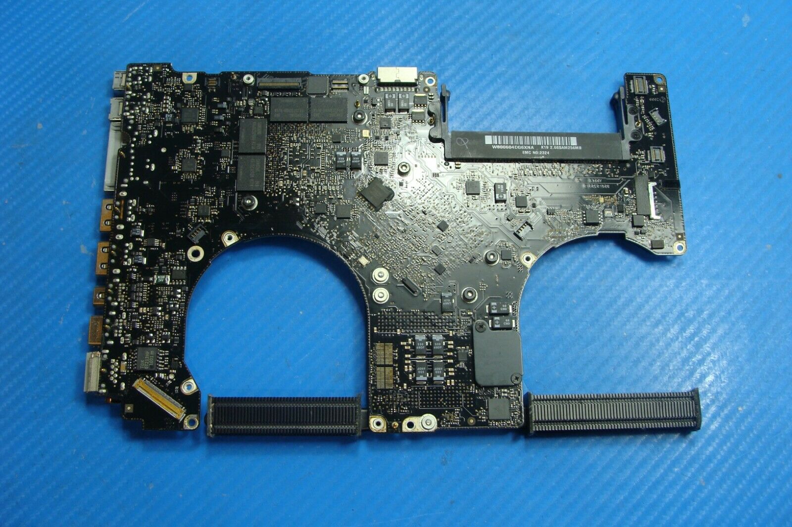 MacBook Pro 15 A1286 2009 MB985LL 2 Duo P8800 2.66GHz Logic Board 661-5212 as is 