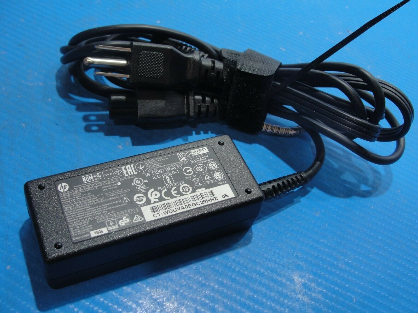 Lot of 10: HP AC Adapter Power Charger 19.5V 2.31A 45W 741727-001 