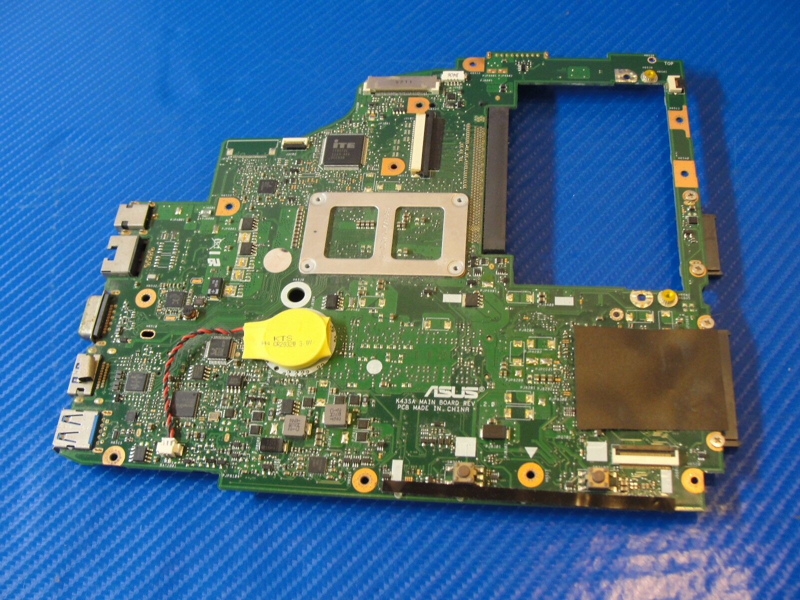 Asus A43SA-VX011V 14