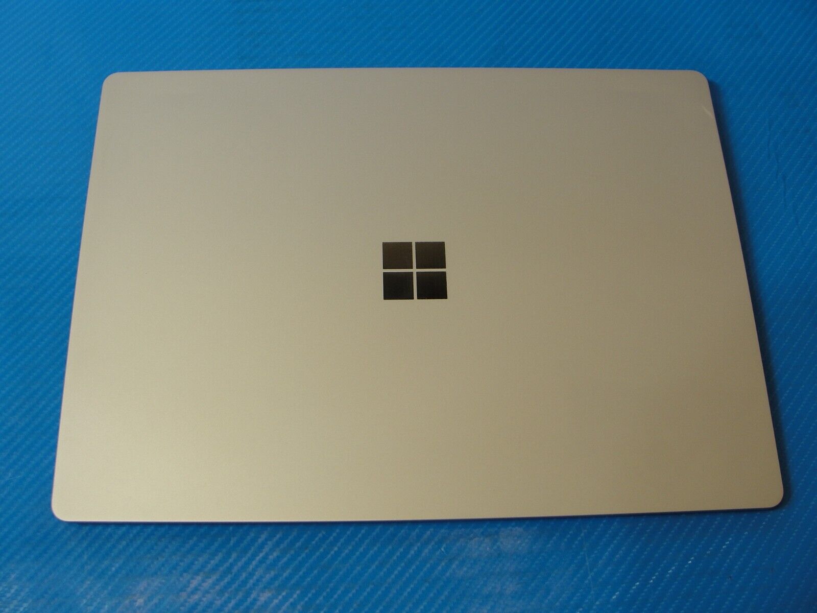 Microsoft Surface Laptop 2 13.5