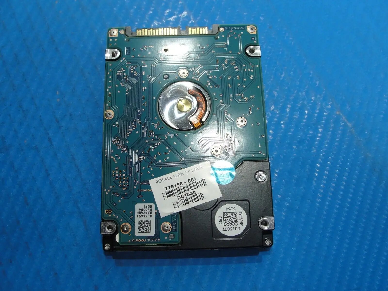 HP Notebook 15-f215dx HGST 750Gb Sata 2.5