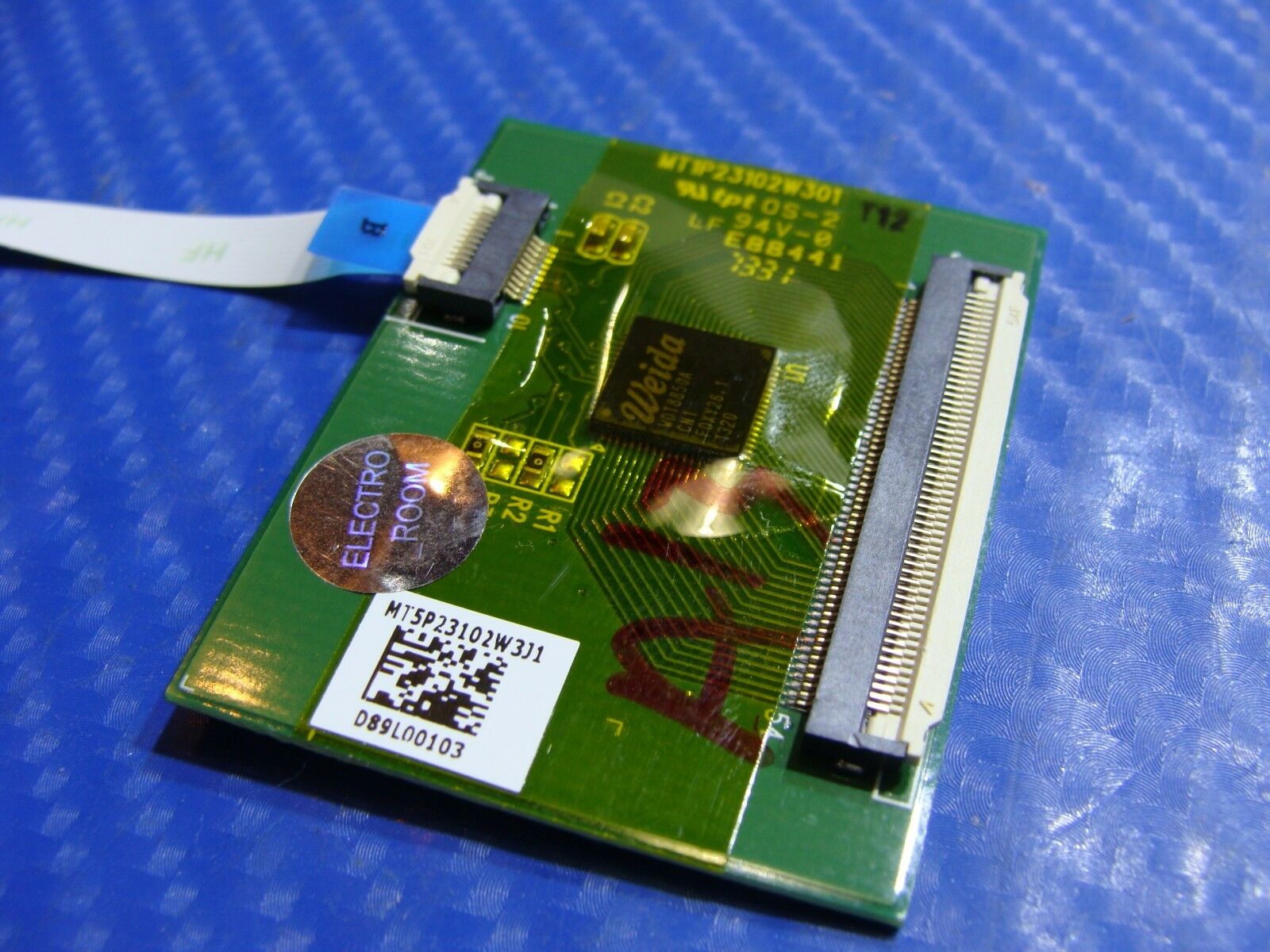 Asus V230IC 23