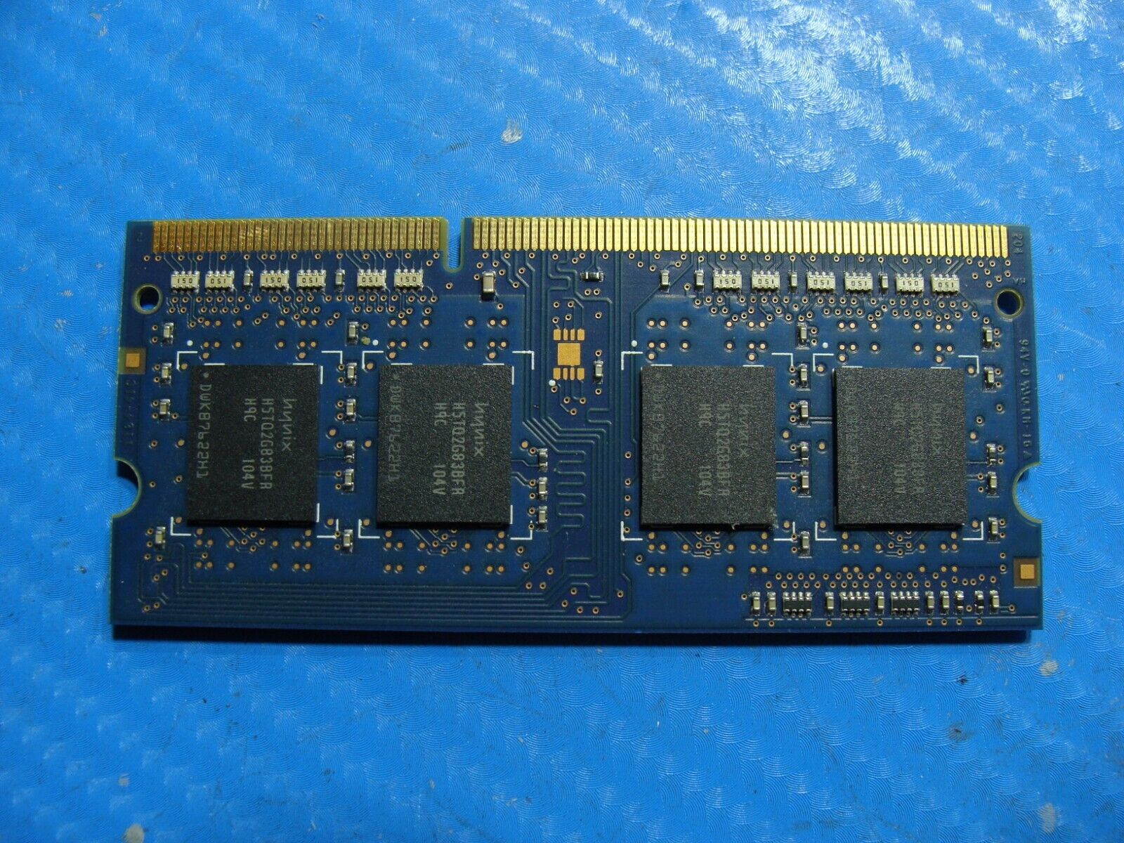 MacBook Pro A1297 So-Dimm Hynix 2Gb 1Rx8 Memory Ram PC3-10600S HMT325S6BFR8C-H9