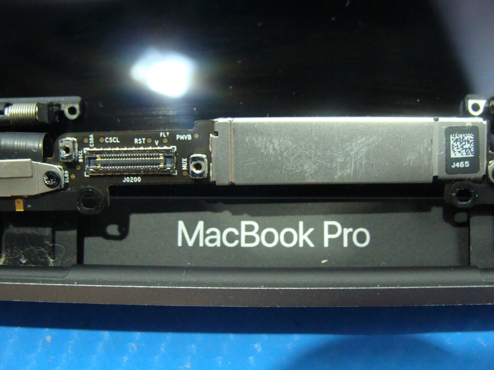 MacBook Pro A1989 Mid 2019 MV962LL/A 13