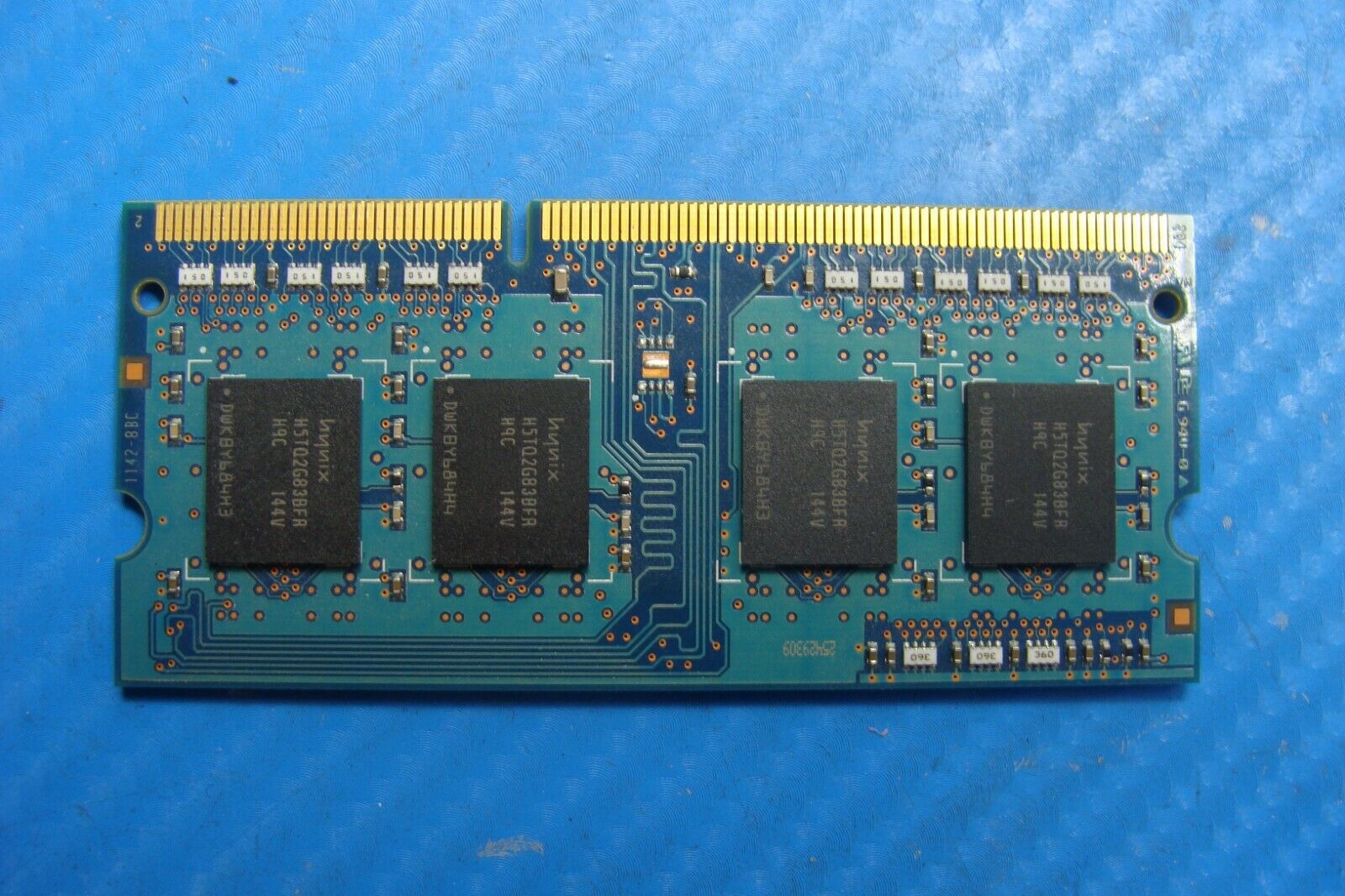 MacBook Pro A1278 Hynix So-Dimm 2Gb Memory Ram pc3-10600s hmt325s6bfr8c-h9 