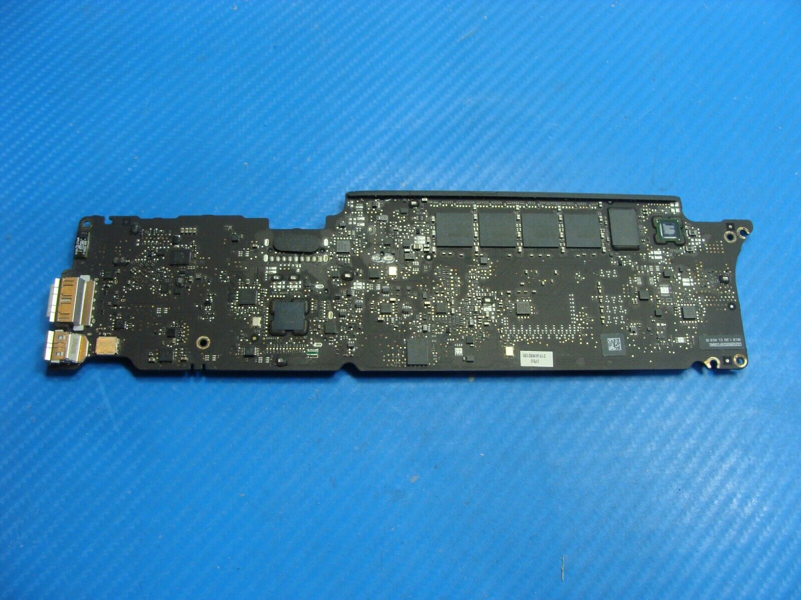 MacBook Air  A1465 2013 MD711LL i5-4250u 1.3GHz 4GB Logic Board 820-3435-A as is 