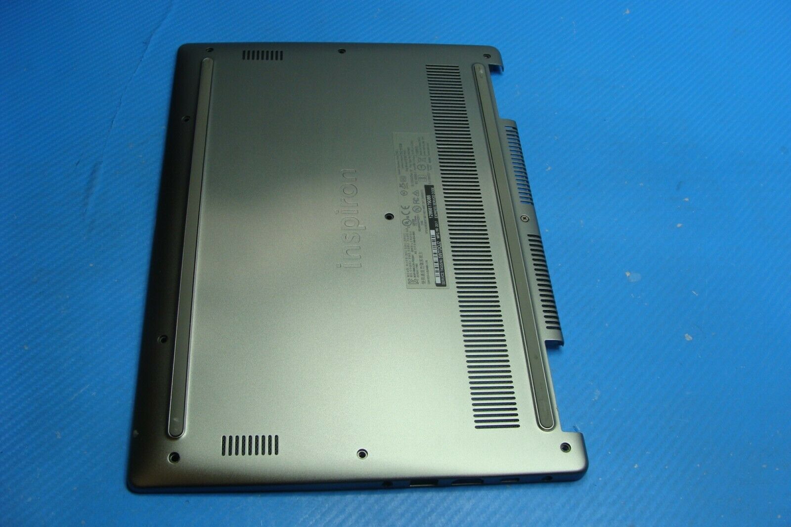 Dell Inspiron 13-7373 13.3