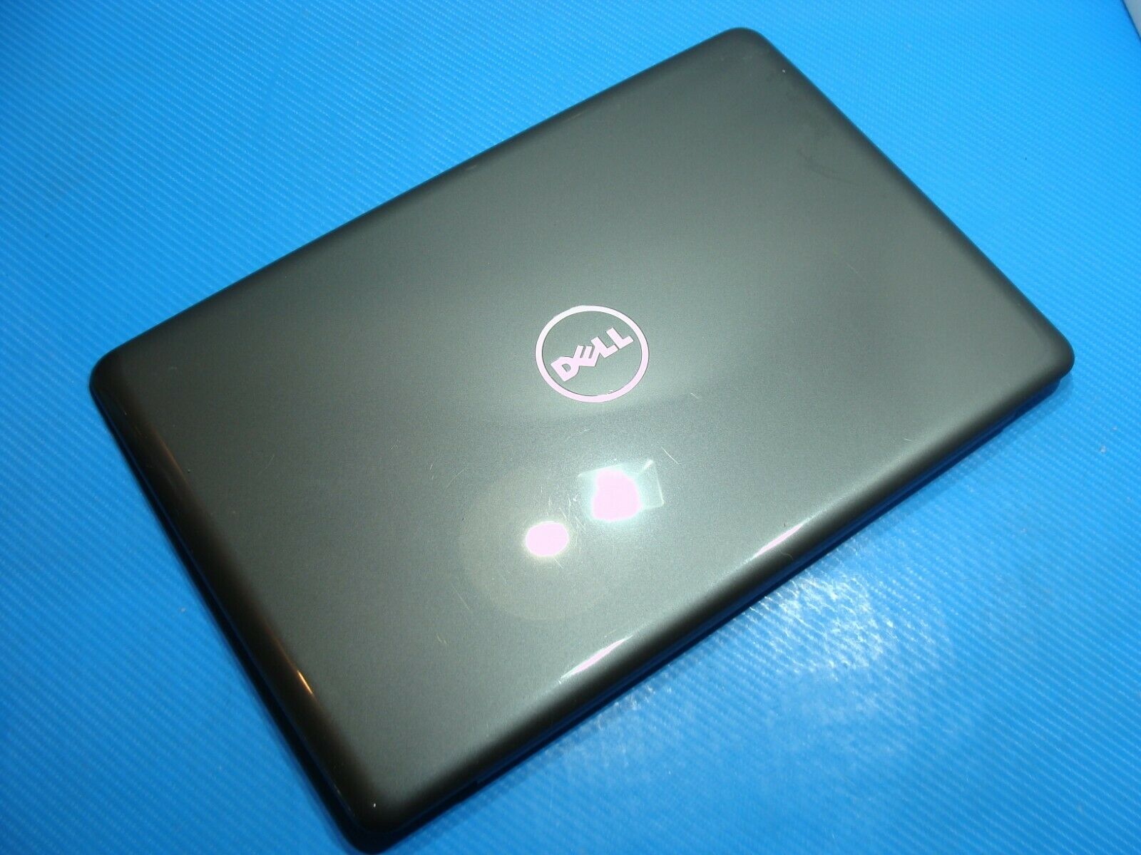 Dell Inspiron 15-5567 15.6