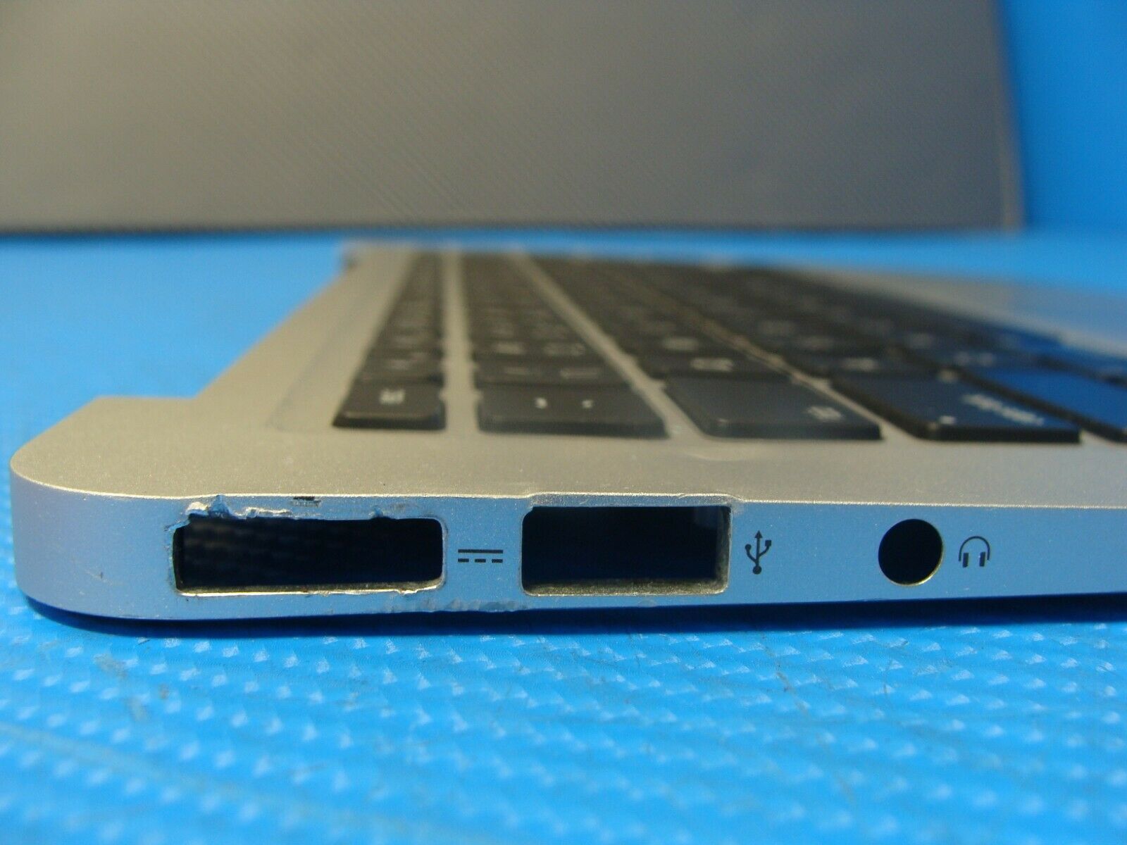 MacBook Air A1466 MJVE2LL/A Early 2015 13