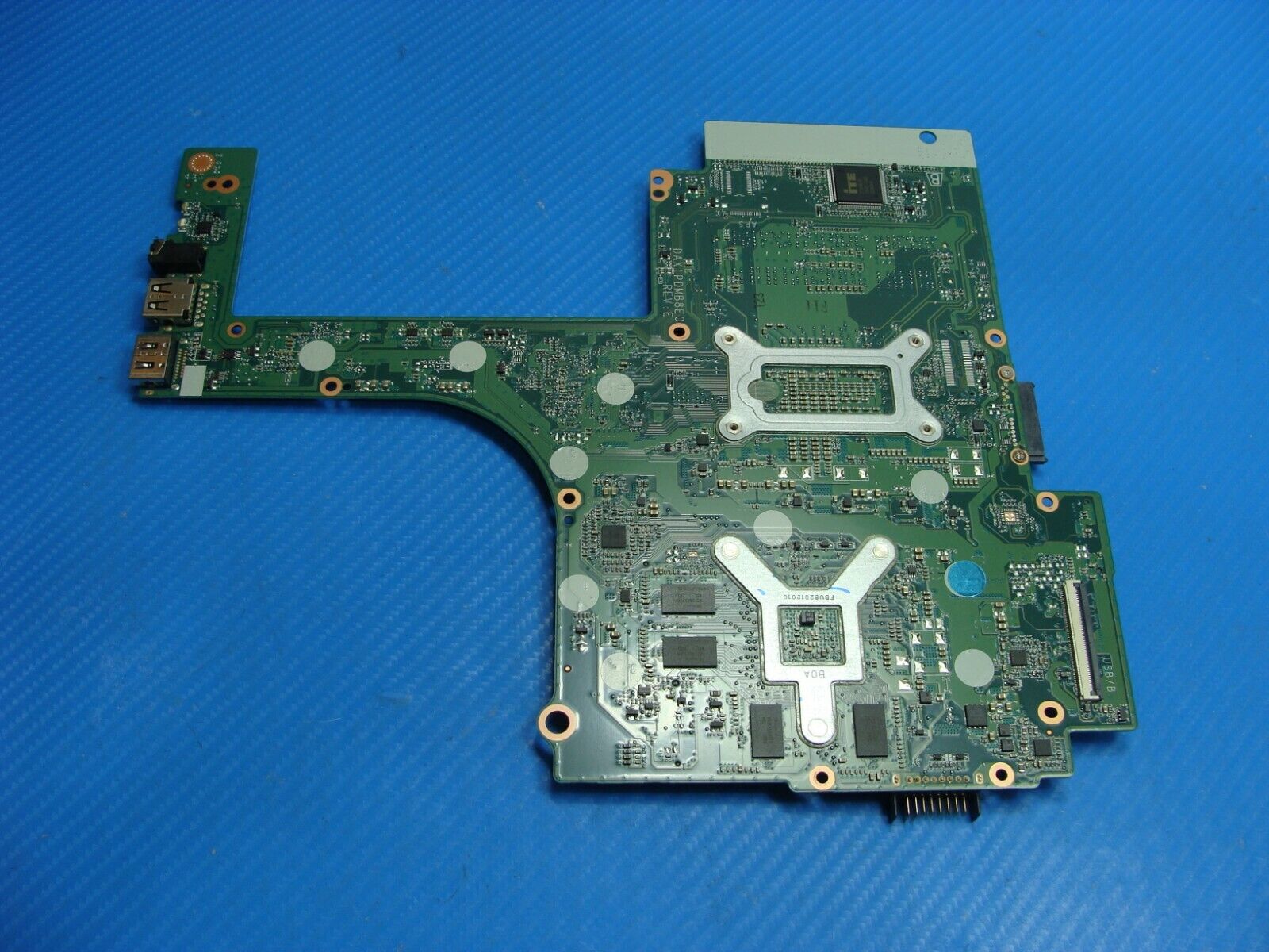 HP Pavilion Gaming 15-ak010nr 15.6