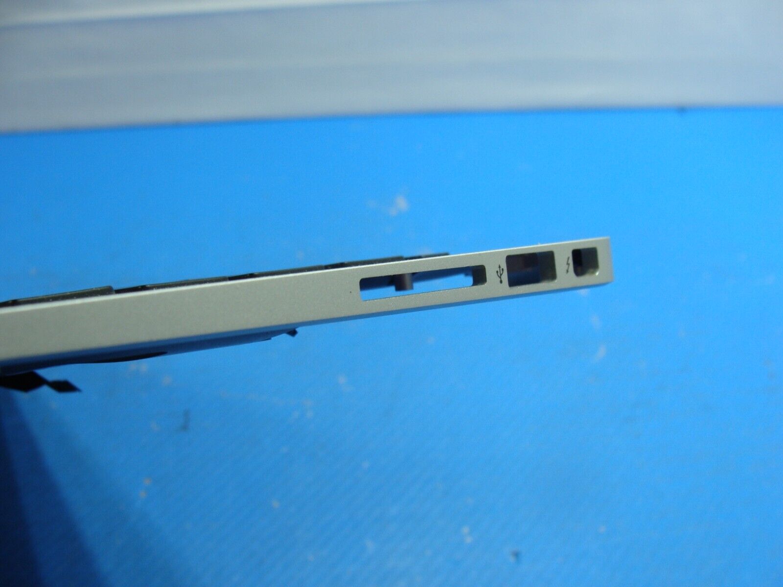 MacBook Air 13 A1466 Mid 2012 MD231LL/A Top Case w/Keyboard TrackPad 661-6635