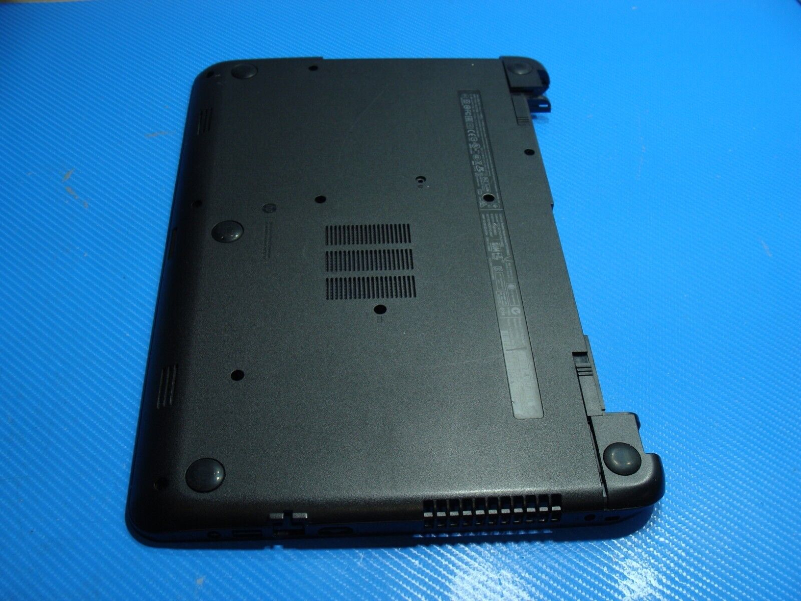 HP 15-r210dx 15.6