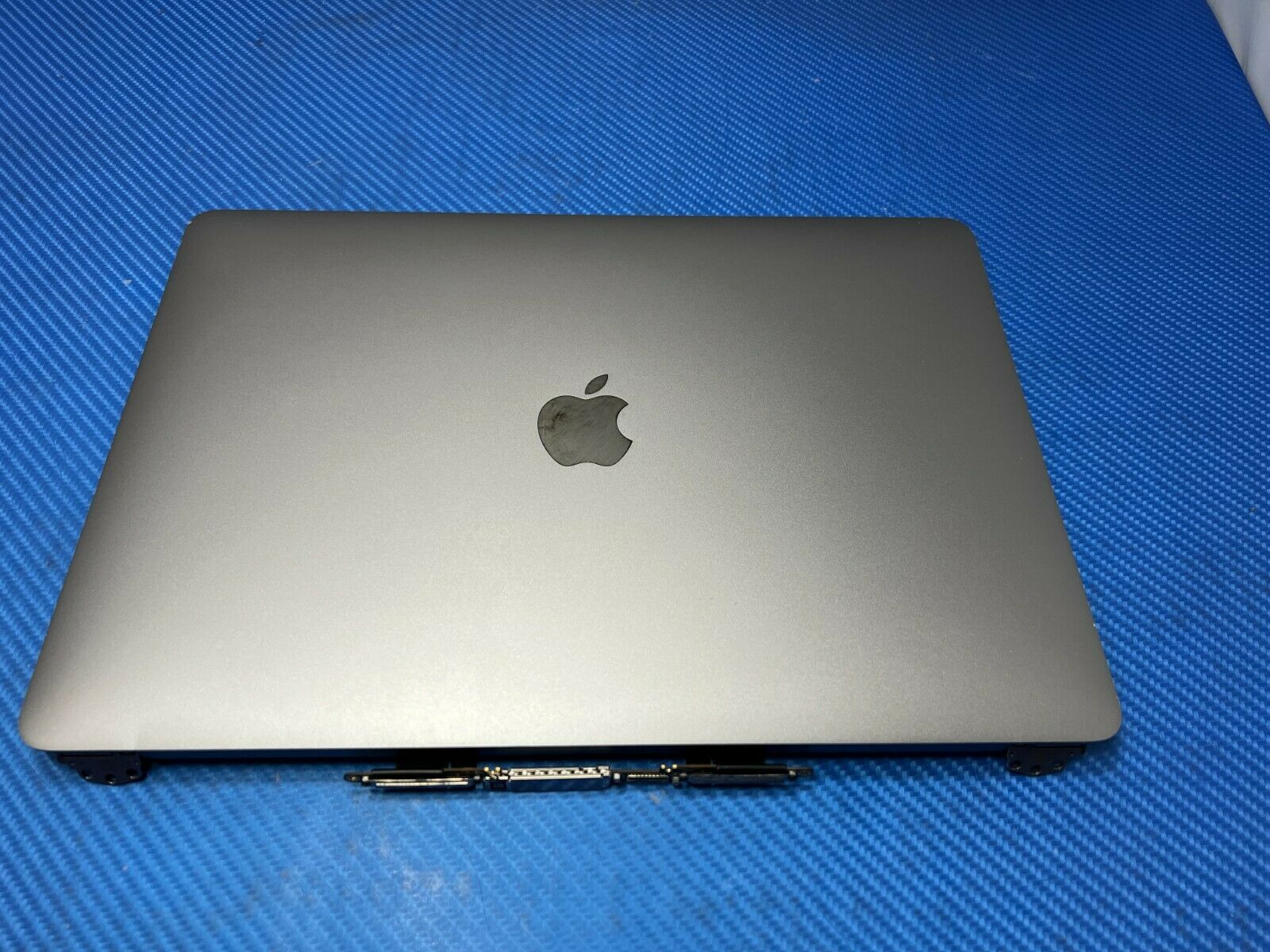 MacBook Pro A1706 13