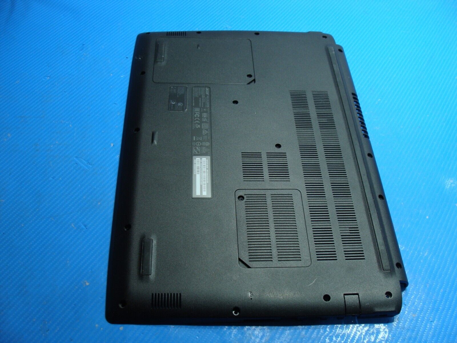 Acer Aspire A515-51-563W 15.6