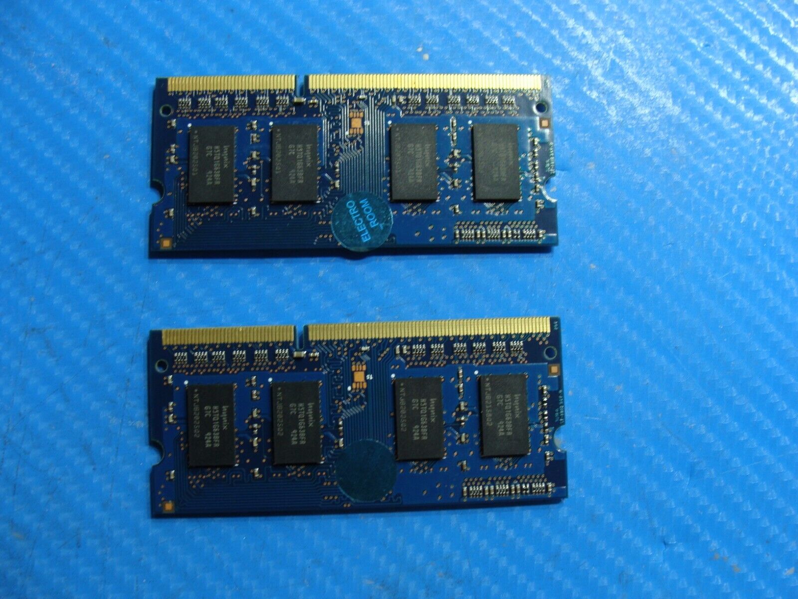 MacBook A1278 Hynix 2Gb 2x1Gb 2Rx16 Memory So-Dimm PC3-8500S HMT112S6BFR6C-G7