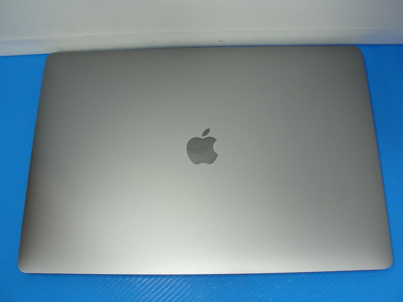 Apple MacBook Pro 16