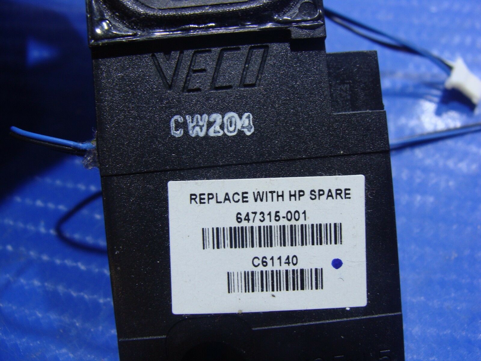 HP 2000-369WM 15.6