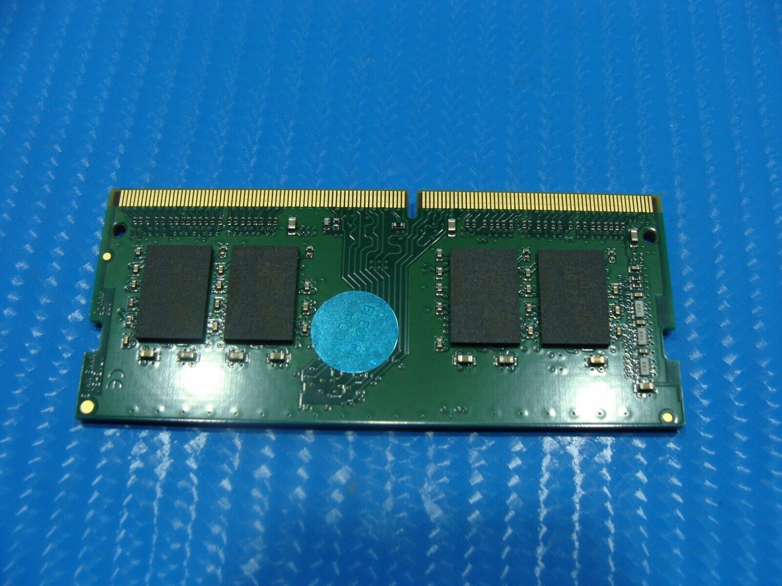 Dell 5570 So-Dimm Kingston 8Gb 1Rx8 Memory RAM PC4-2400T KMKYF9-MID