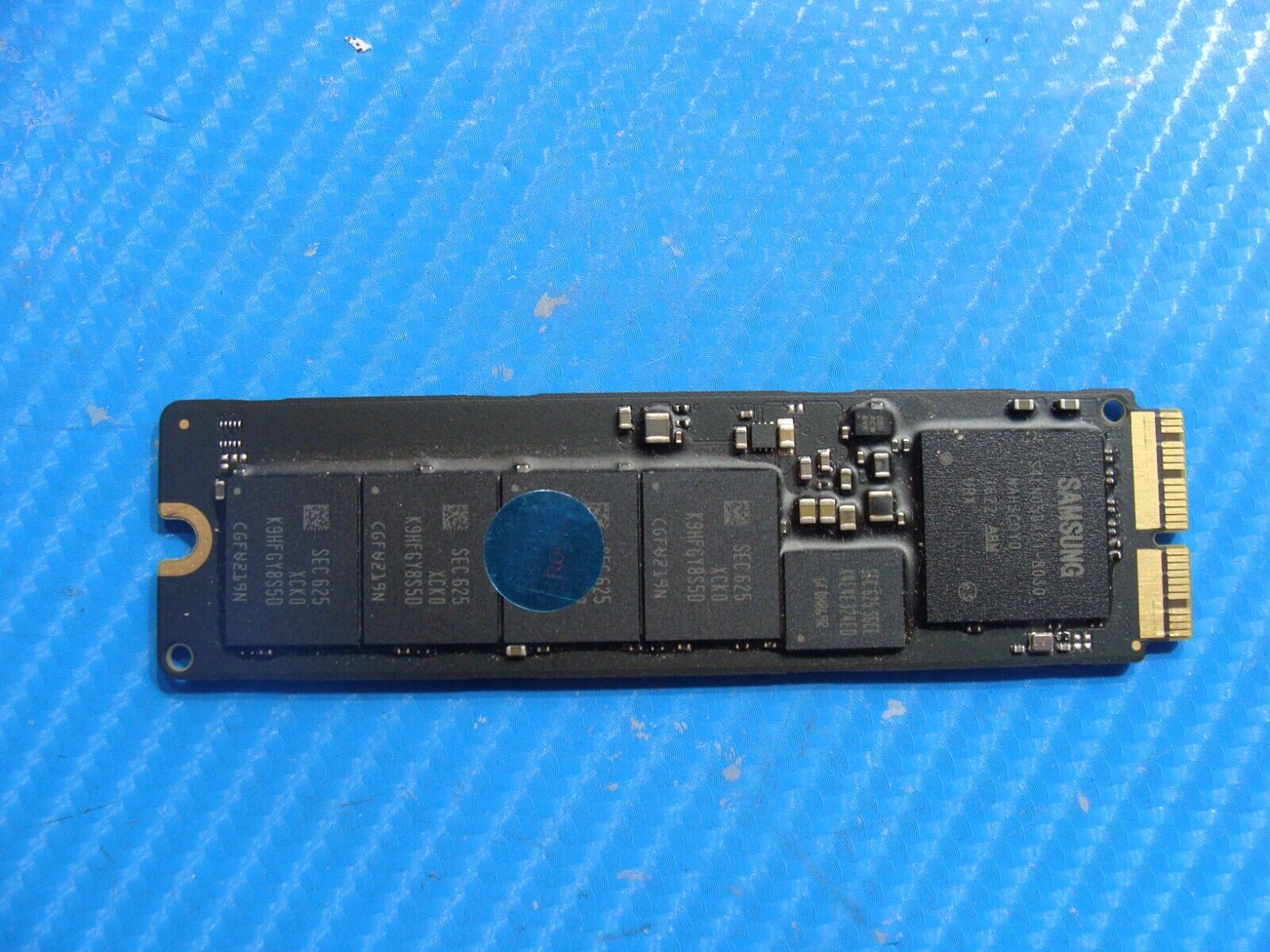 MacBook Air A1466 Samsung 256GB SSD MZ-JPV256R/0A2 655-1858J