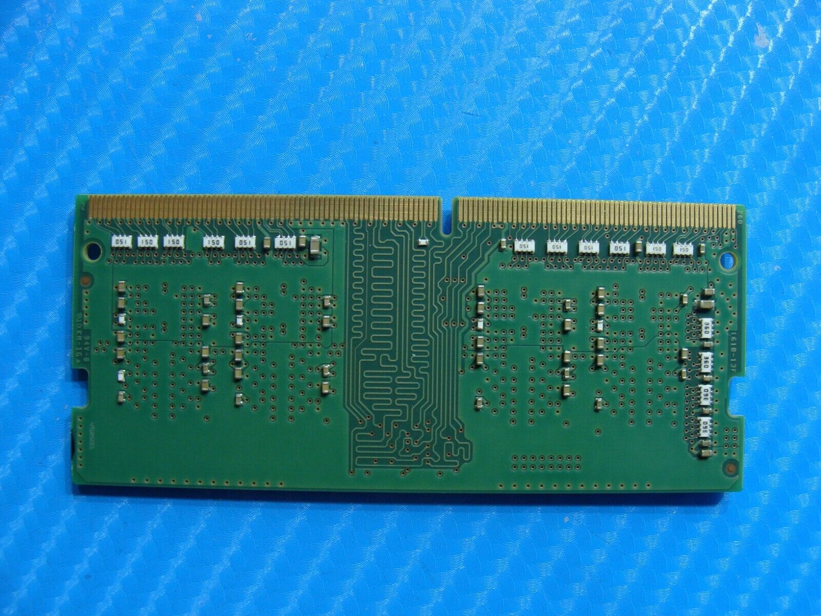 Dell 7579 So-Dimm SK Hynix 4GB 1Rx16 Memory RAM PC4-2400T HMA851S6AFR6N-UH