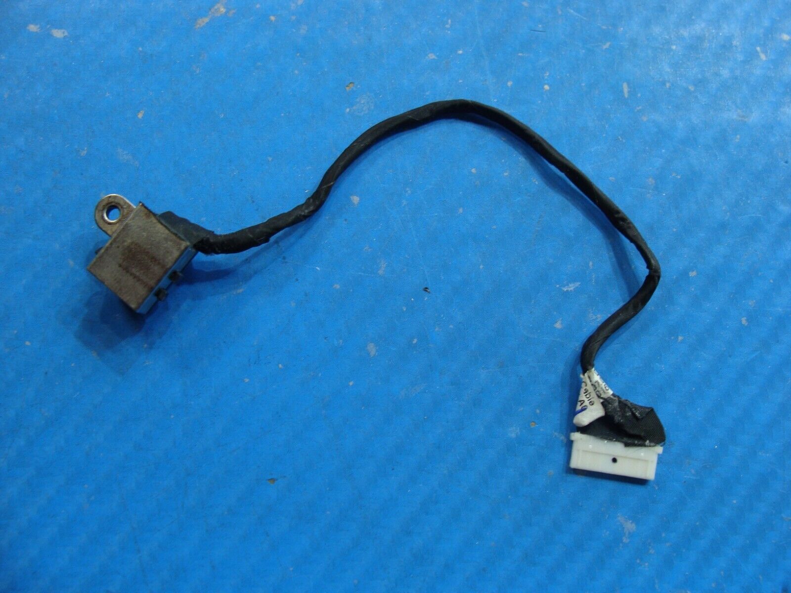 Dell Latitude 3570 15.6 DC IN Power Jack w/Cable