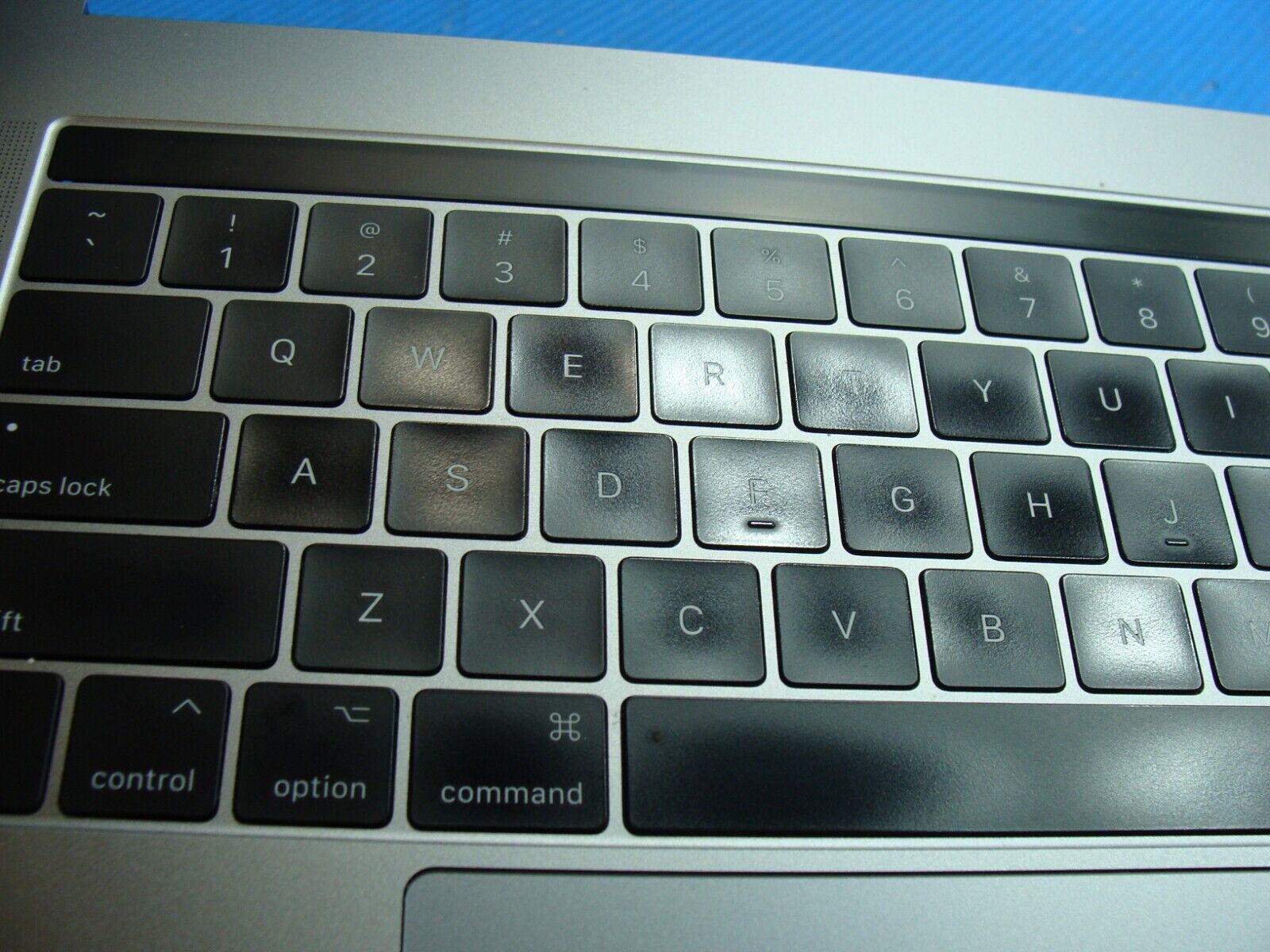 MacBook Pro A1707 Mid 2017 MPTR2LL/A 15