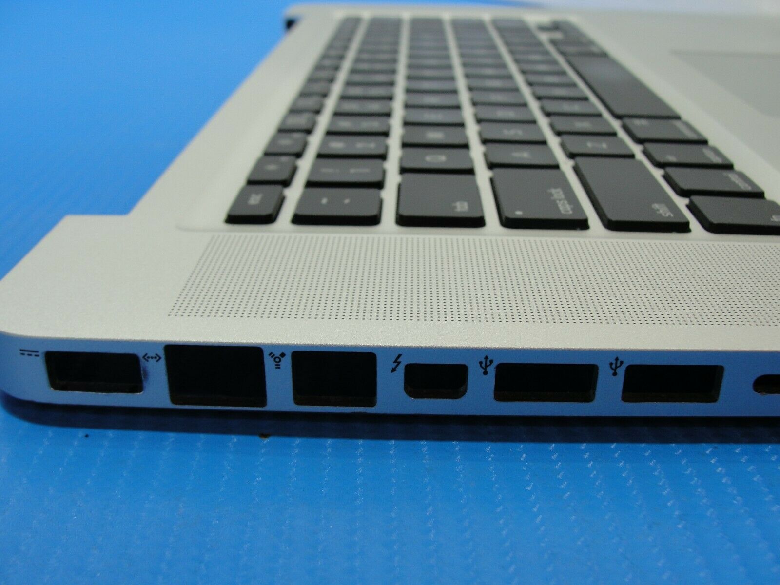 MacBook Pro A1286 MC721LL/A Early 2011 15