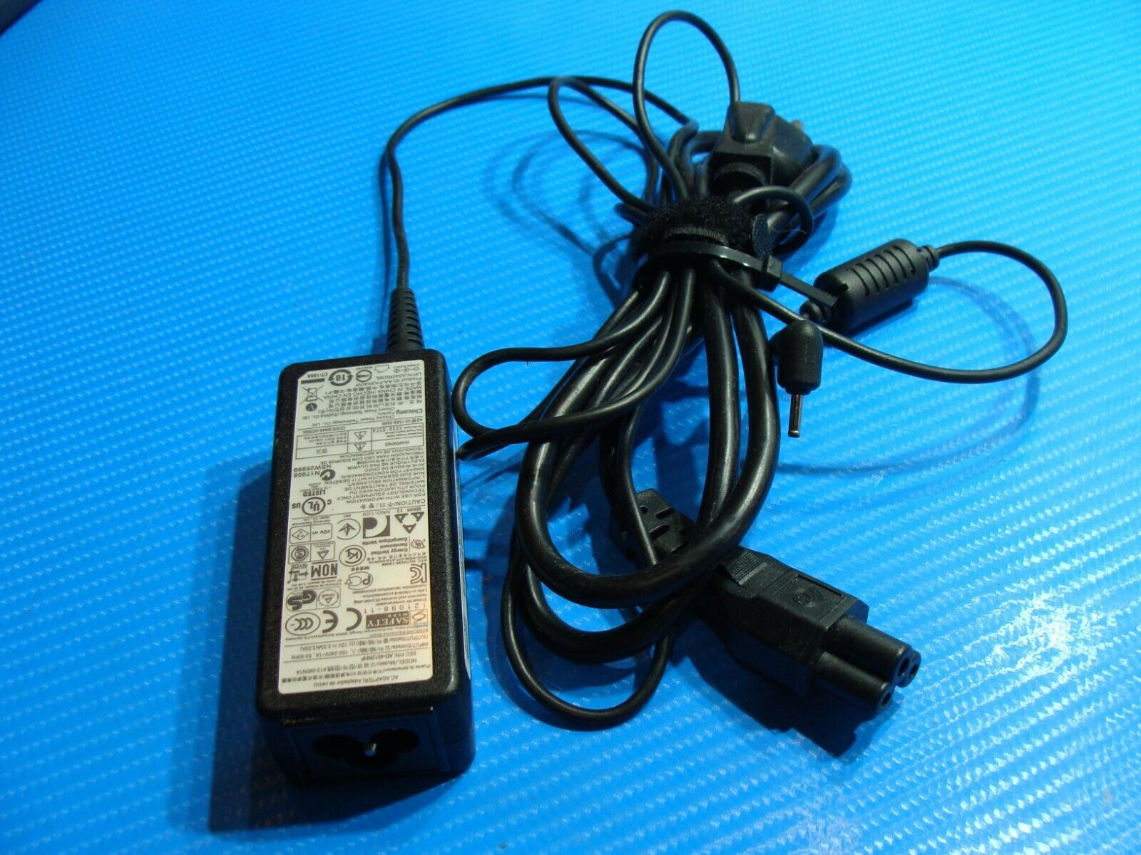 Chicony  Samsung Chromebook AC Adapter Power Charger P/N AD-4012NHF 12v 3.33a 