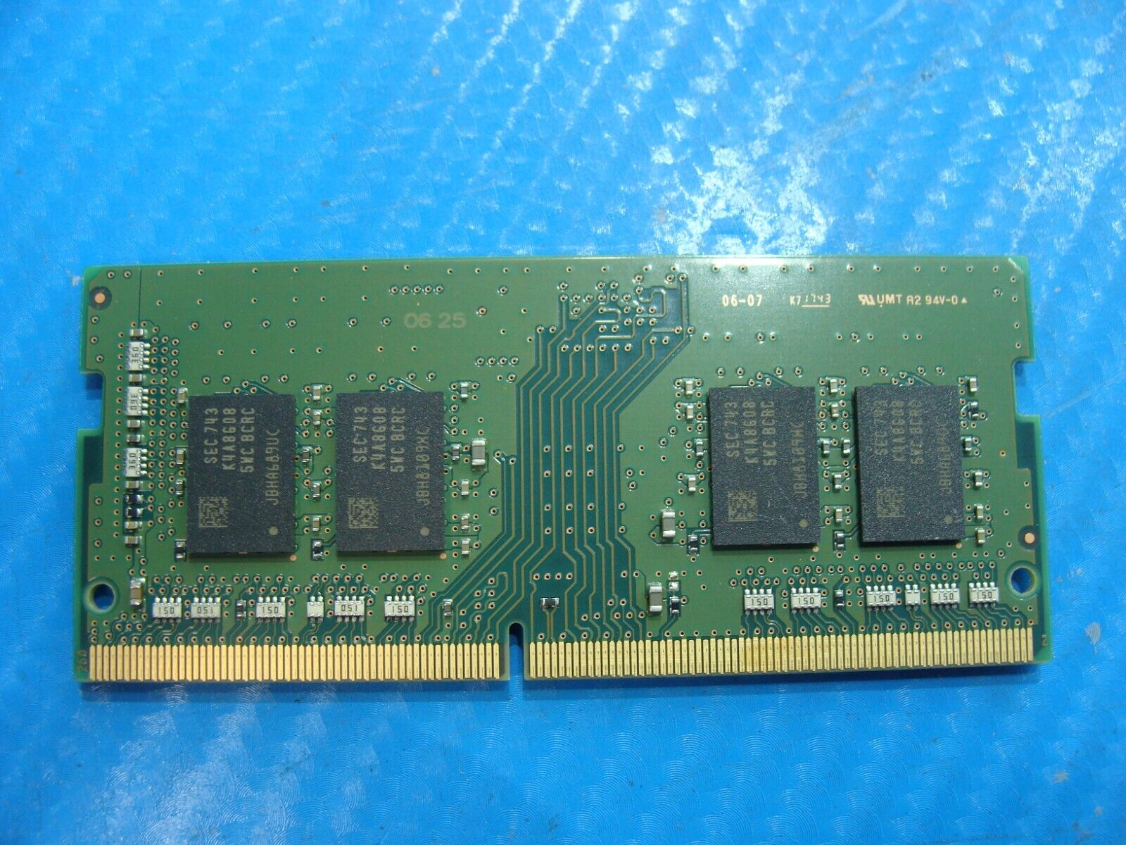 Asus Q525UA-BI7T9 So-Dimm Samsung 8GB 1Rx8 Memory RAM PC4-2400T M471A1K43CB1-CRC