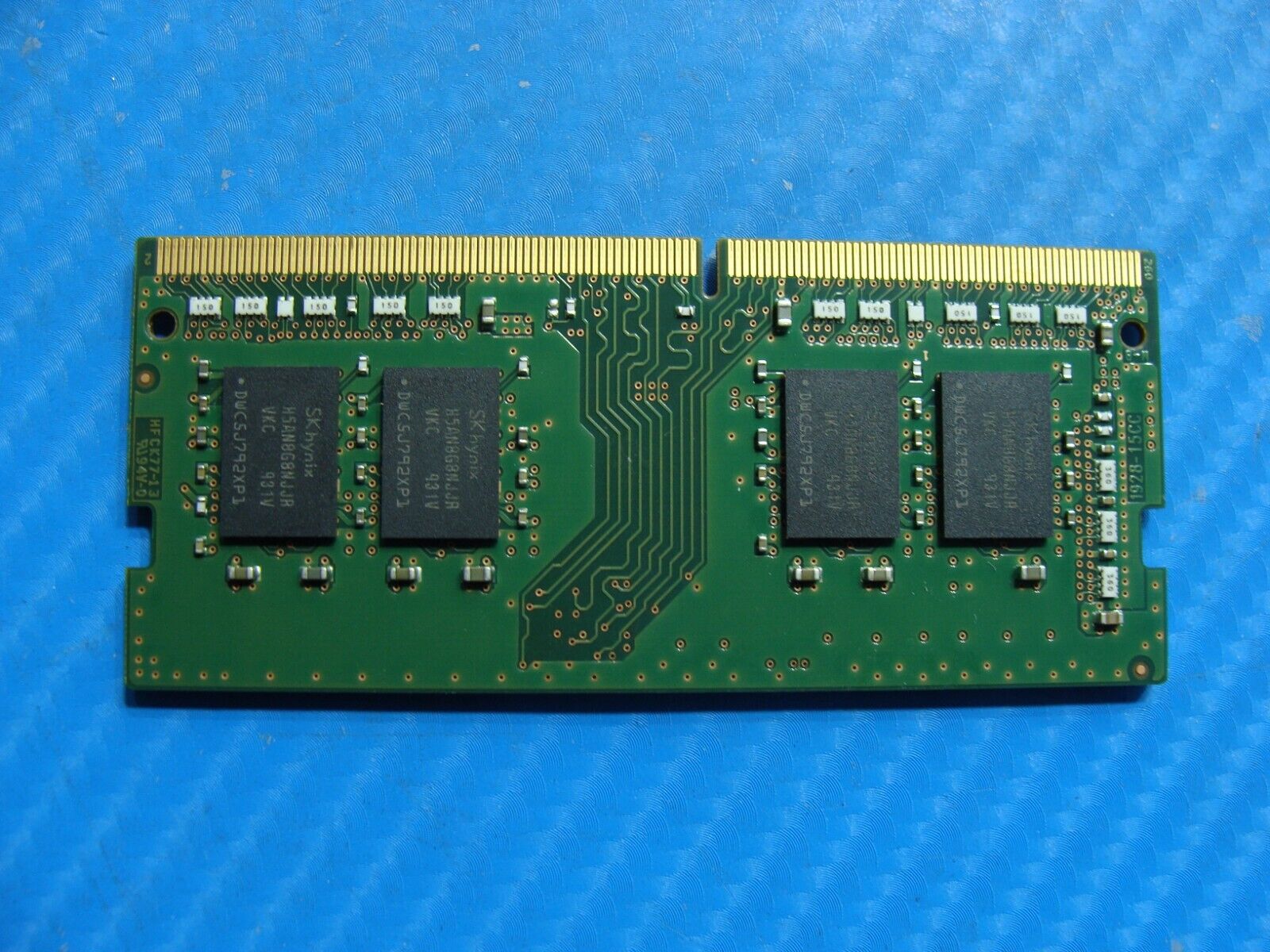 Dell 7300 SK Hynix 8GB 1Rx8 PC4-2666V Memory RAM SO-DIMM HMA81GS6JJR8N-VK